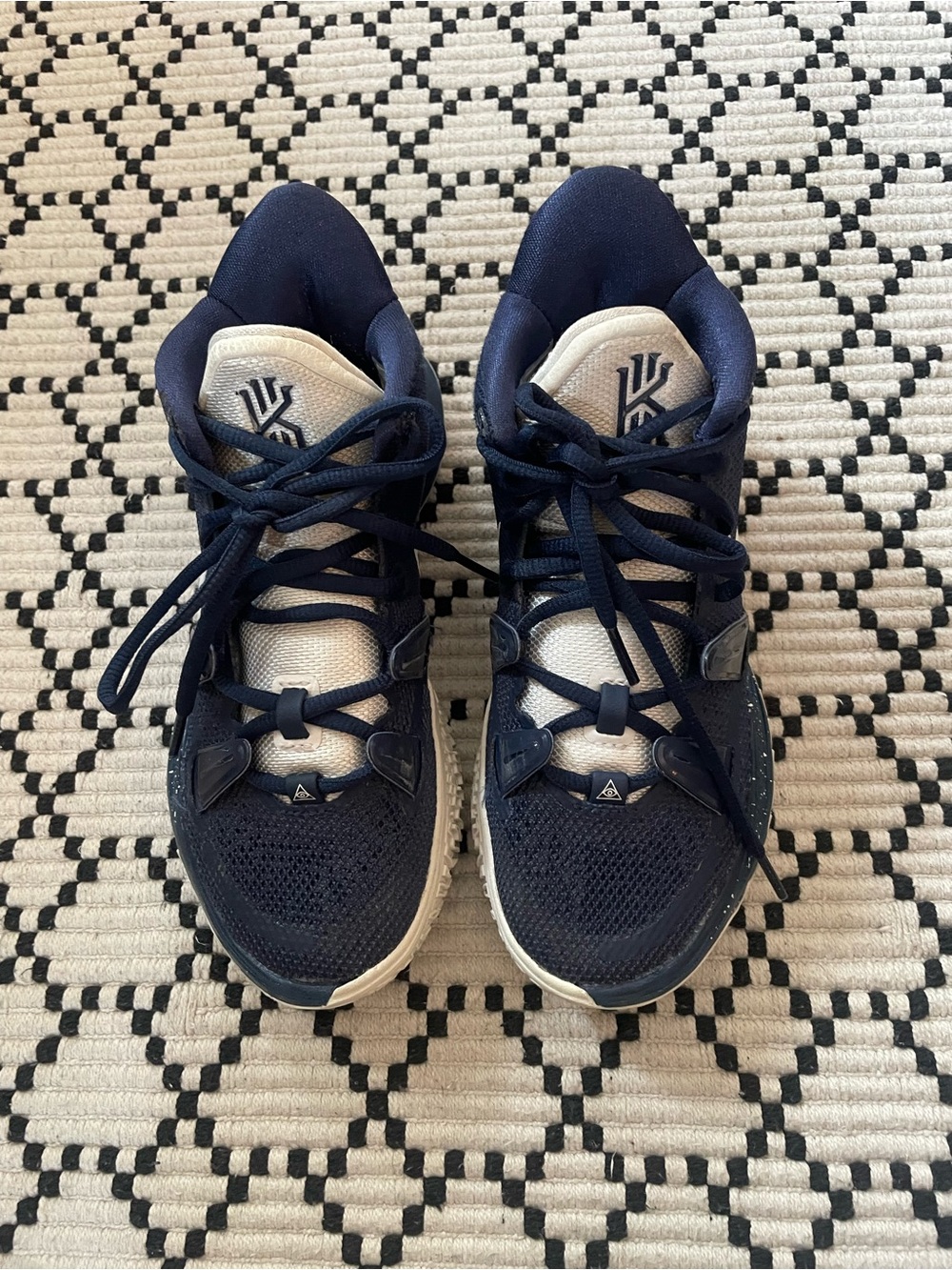 Kyrie Women's Navy and White Lightweight Basketball Sneakers